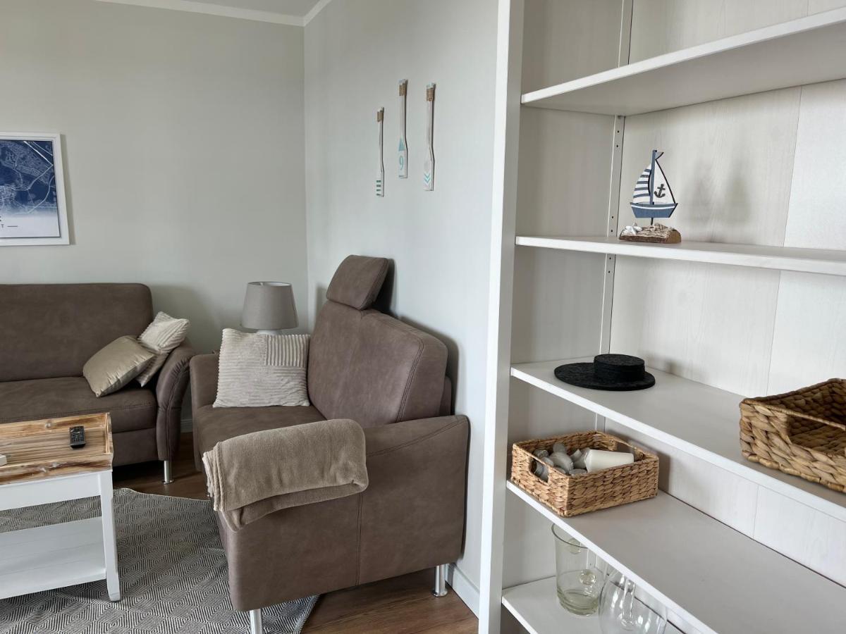 Traumwohnung Mit Stadthafen-Panorama! Zwei Schlafzimmer, Parkplatz Rostock Kültér fotó