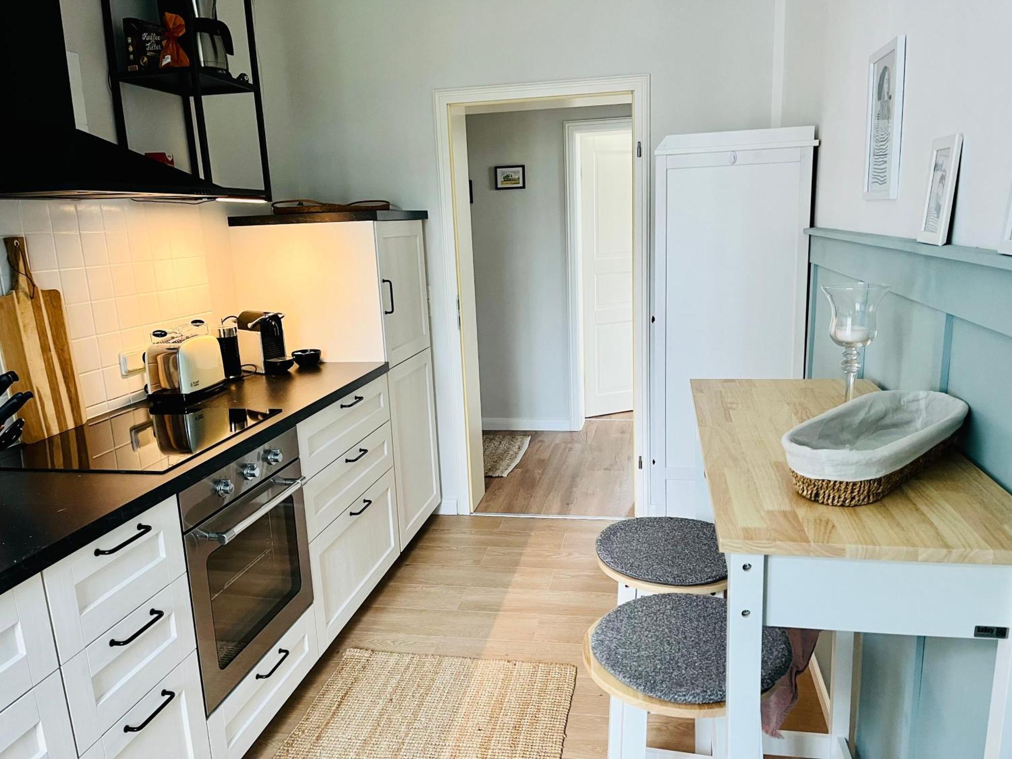 Traumwohnung Mit Stadthafen-Panorama! Zwei Schlafzimmer, Parkplatz Rostock Kültér fotó